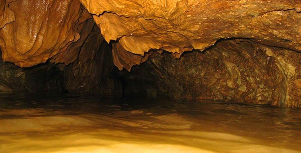 غار دانیال سلمانشهر